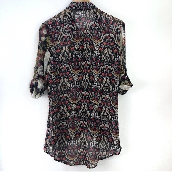 Band of Gypsies Sheer High Low hem Button Down - Picture 4 of 8